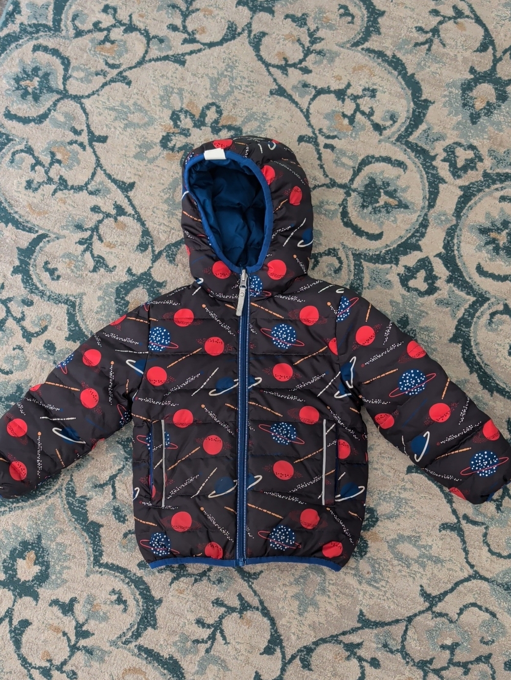 Hanna Andersson Kids Hooded Puffer Jacket in Navy with Red Planet Print